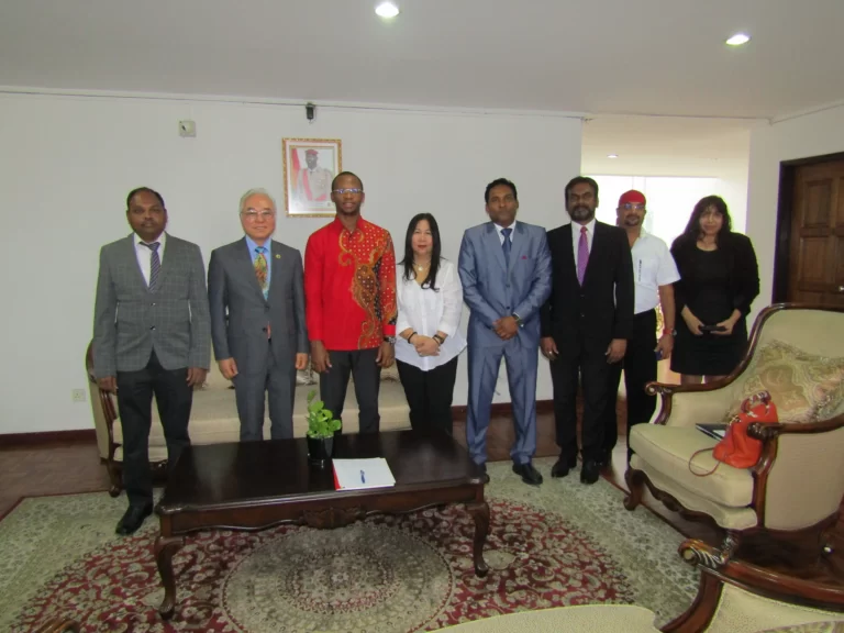 America International University Chancellor Dr Park Met with Guinea Ambassador in Malaysia, discussed about education
