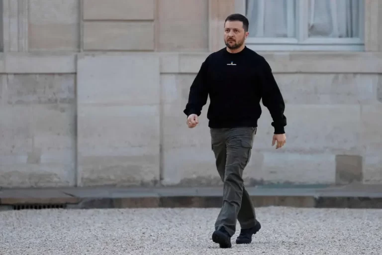 Zelensky Will Attend the G7, Seeking Arms and Aid, Officials Say