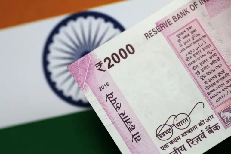 Explainer: What India’s decision to scrap its 2000-rupee note means for its economy