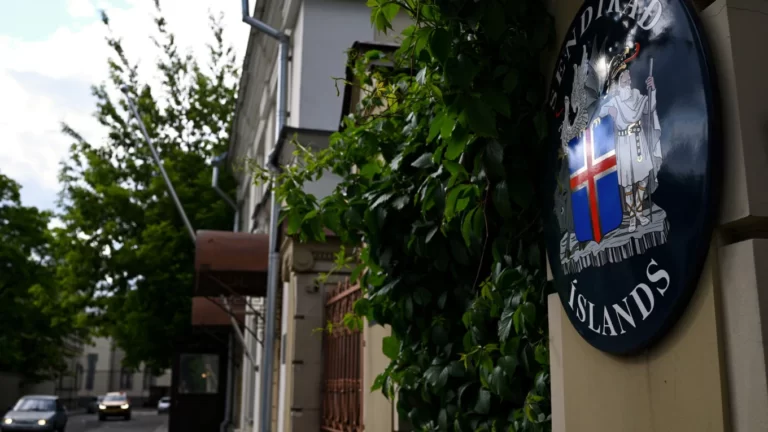 Russian Foreign Ministry Responds to Iceland’s Embassy Closure