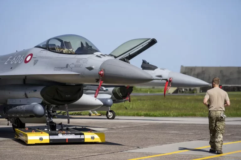 Denmark to start the training of Ukrainian pilots on F-16s