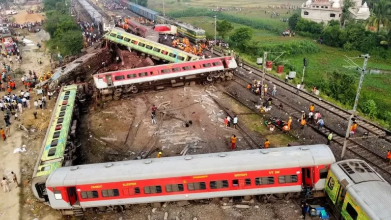 Train Accident : More than 230 killed, 900 injured in three-train crash in India