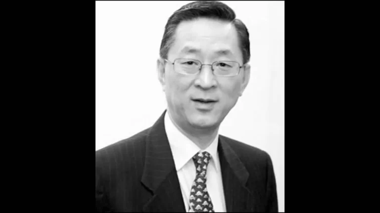 Former Hong Kong Stock Exchange CEO Zhou Wenyao dies