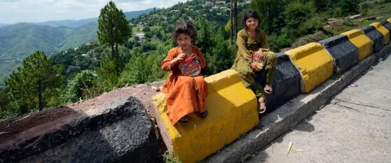The IMF Executive Board approves three billion dollar for Pakistan