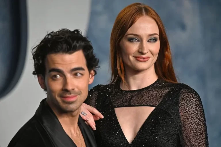 Joe Jonas and Sophie Turner will Divorce After 4 Years of Marriage: Source