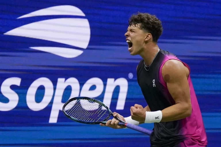Ben Shelton tops Frances Tiafoe at the US Open for his first Slam semi final. Will next be Novak Djokovic ?