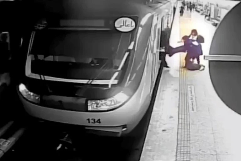 An Iranian teenager injured on Tehran Metro while not wearing a headscarf has died, state media say