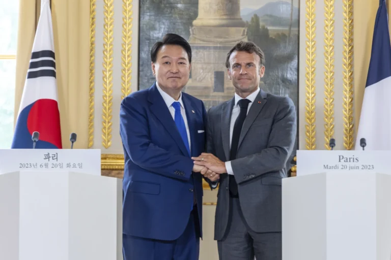 High stakes and glitz mark the vote in Paris for the 2030 World Expo host