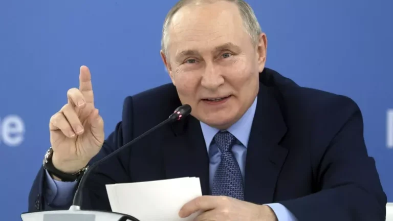 Putin moves a step closer to a fifth term as president after Russia sets 2024 election date