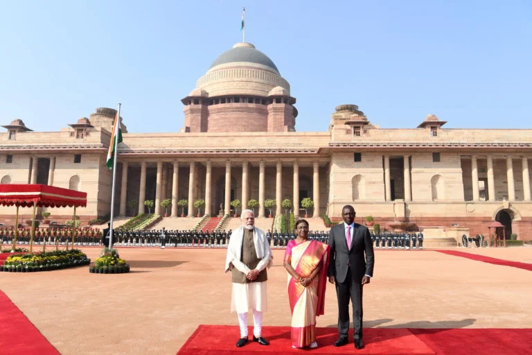 Kenyan President William Ruto accorded ceremonial welcome at Rashtrapati Bhavan, warm welcome by PM Modi