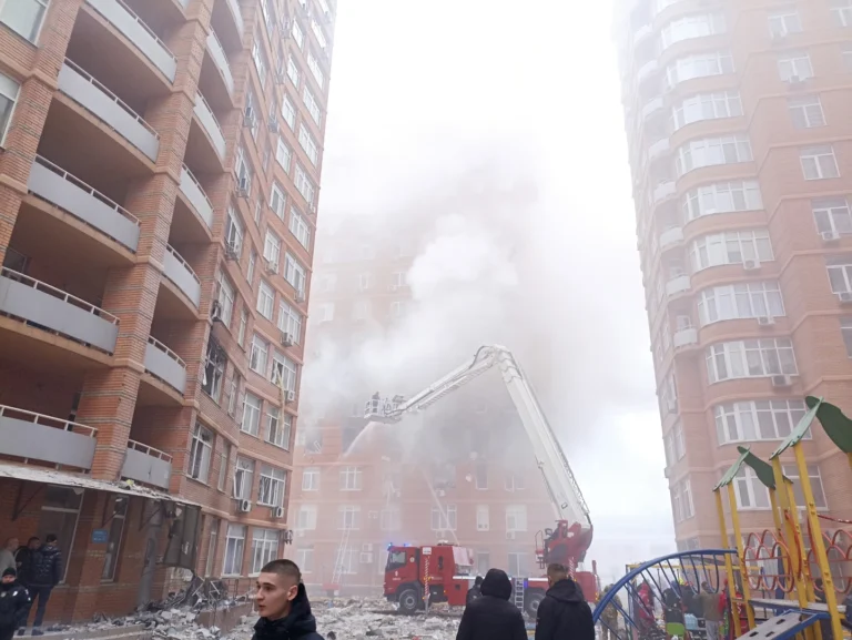 Russia launches the biggest aerial barrage of the war and kills 30 civilians, Ukraine says