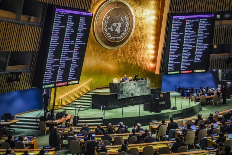 UN Security Council in intense negotiations on Gaza humanitarian resolution, trying to avoid US veto