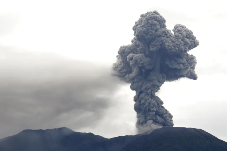11 climbers killed, 12 missing following Indonesian volcano eruption