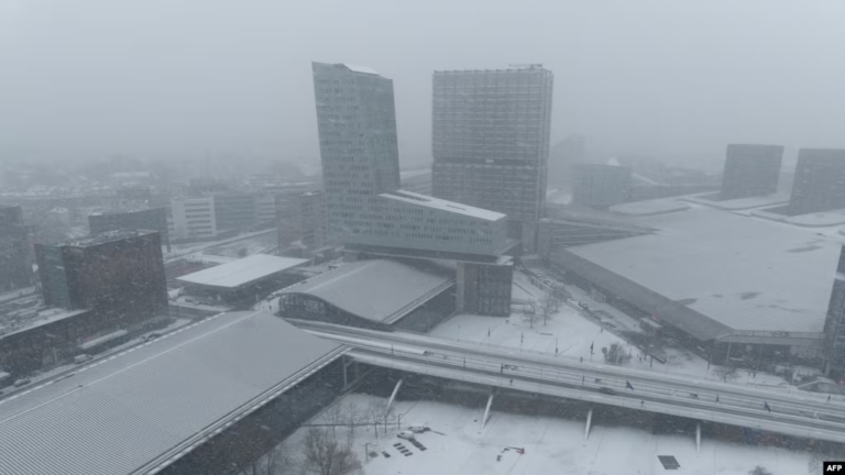 Heavy Snowfall, Freezing Rain Disrupt Transport in Scandinavia, Germany