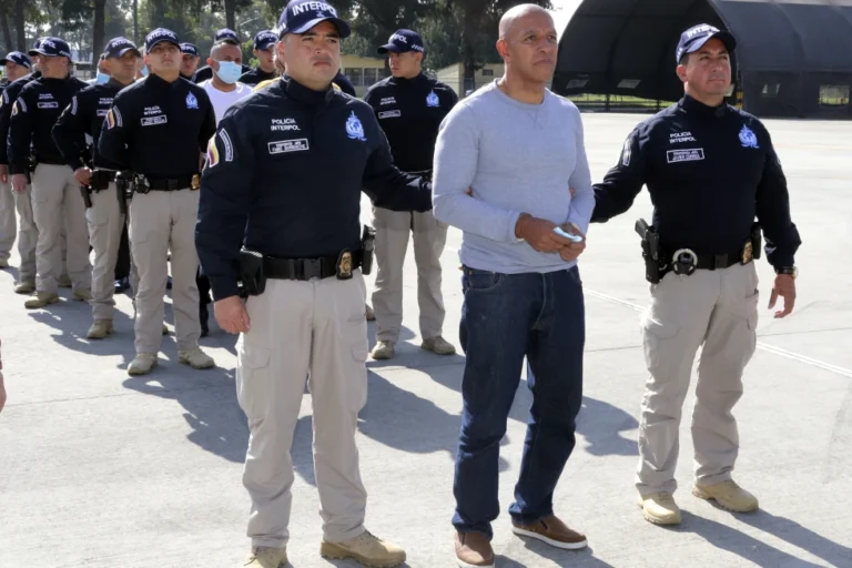 Brother of powerful Colombian senator pleads guilty in New York to narcotics smuggling charge