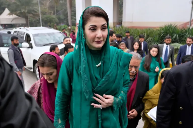 Pakistan’s Ex-PM Nawaz’s daughter Maryam Nawaz becomes first female provincial chief minister