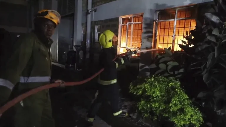 Gas explosions in Kenya’s capital kill at least 2, injure others and send smoke rising over homes