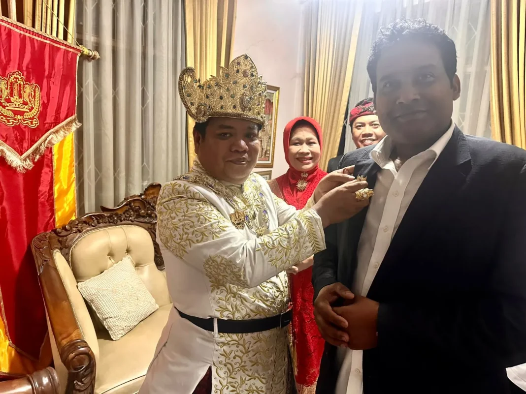 King Mulawarman of Kutai Welcomes Diplomat Times' Shashi Kumar for a Groundbreaking Dialogue