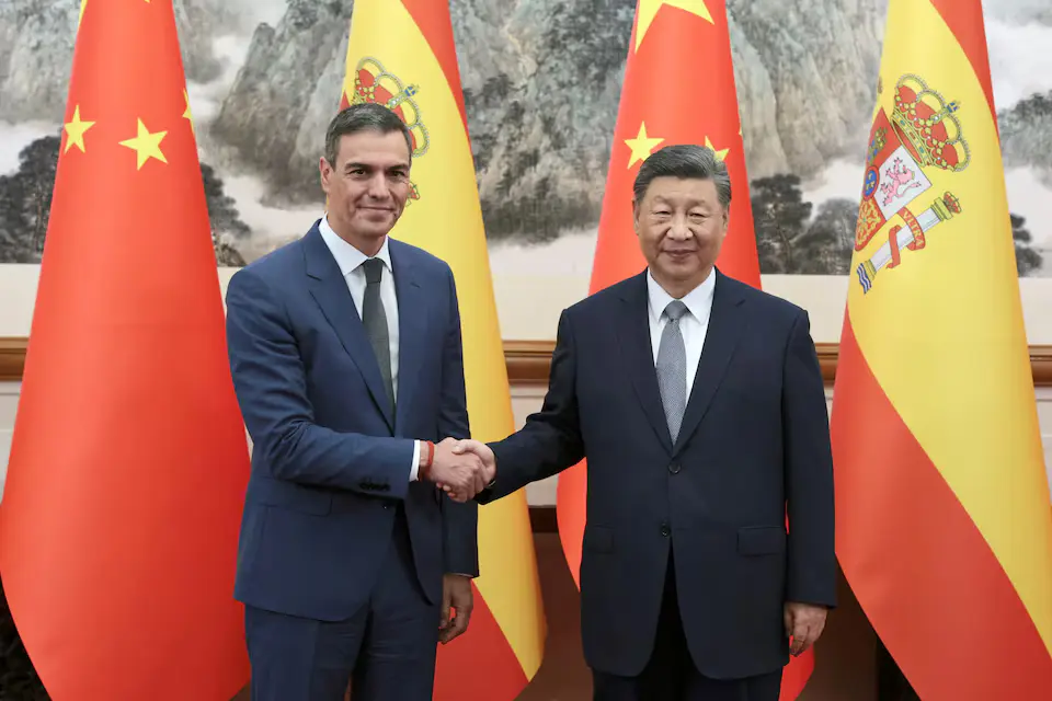 Spanish prime minister Sanchez visits China during dispute over electric vehicles