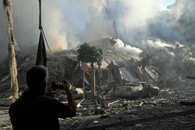 Israeli Airstrike in Central Beirut Kills 9, Injures 14 – Escalation Continues