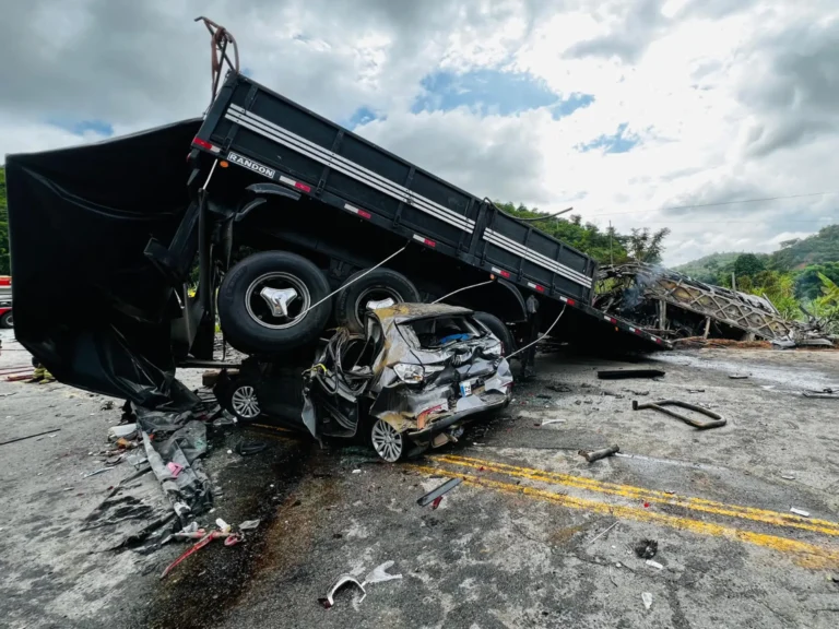 Brazil bus crash death toll rises to 41