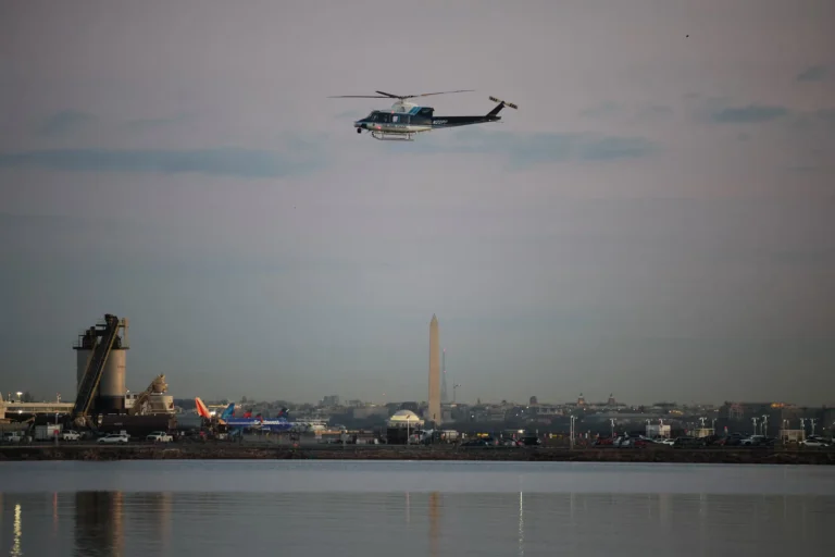 Latest – All Passengers Feared Dead After American Eagle Plane and Army Helicopter Collide in Washington, D.C.