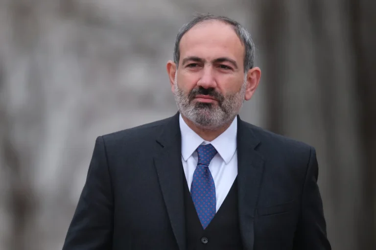 Armenia floats EU referendum amid split with Russia