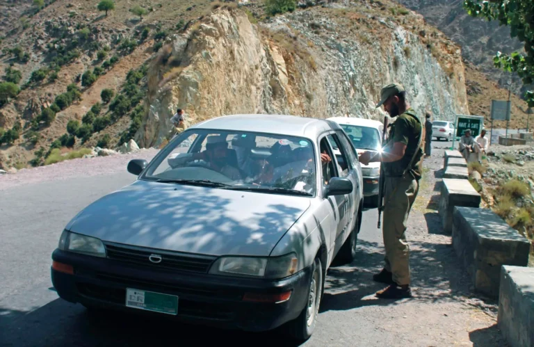 Suicide attack on bus in southern Pakistan kills 3, injures 6