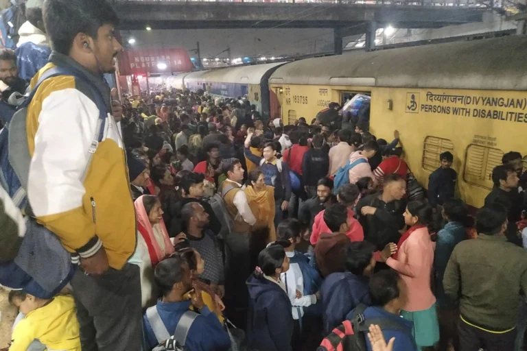 Stampede at New Delhi Railway Station Kills at Least 18, Including 14 Women