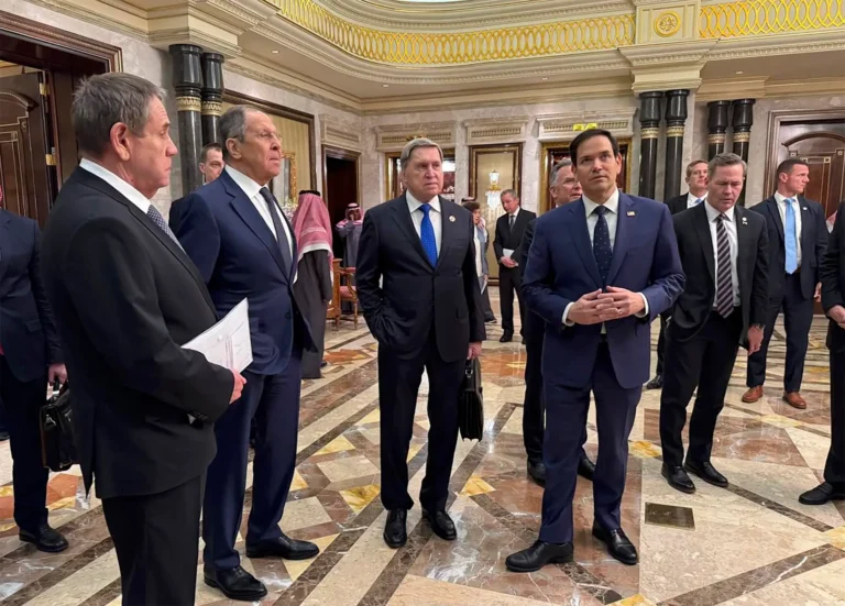 US and Russia Agree to Normalize Relations, Launch Talks to End Ukraine War