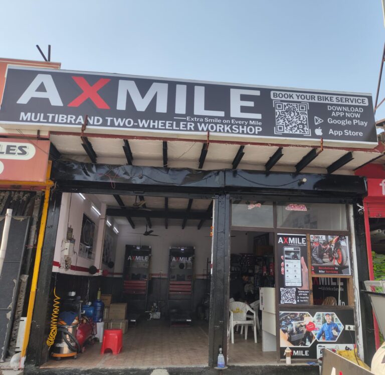 Axmile Launches Its First Franchise in Greater Noida West, Pioneering a Digital Revolution in the Two-Wheeler Industry
