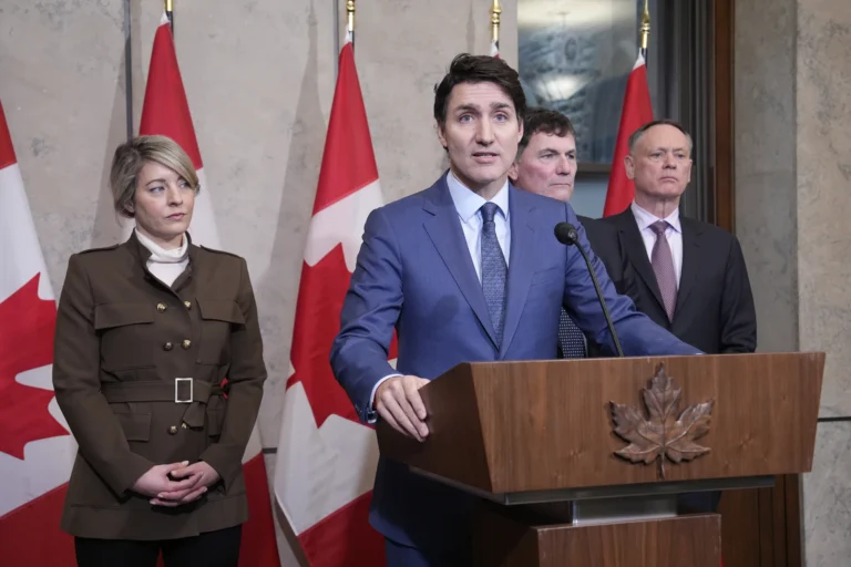 Trudeau Criticizes Trump’s Tariffs, Accuses US of Appeasing Putin While Waging Trade War on Canada