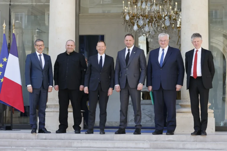 France Hosts Landmark Ukraine Talks With Marco Rubio, Ukrainian and European Leaders Amid Rising Tensions