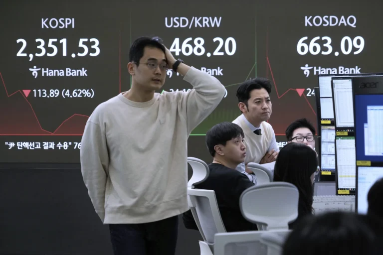 Asian markets fall as Trump’s tariffs roil global trade