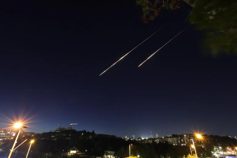 Israel and Iran escalate attacks despite global calls for ceasefire