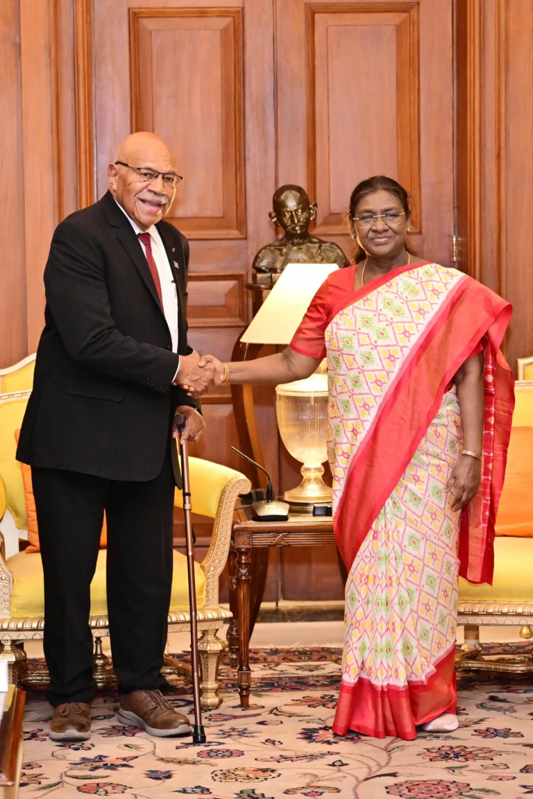 Fiji Prime Minister Rabuka Meets President Murmu at Rashtrapati Bhavan
