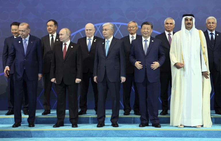 Who are the world leaders attending China’s  Tianjin summit and military parade