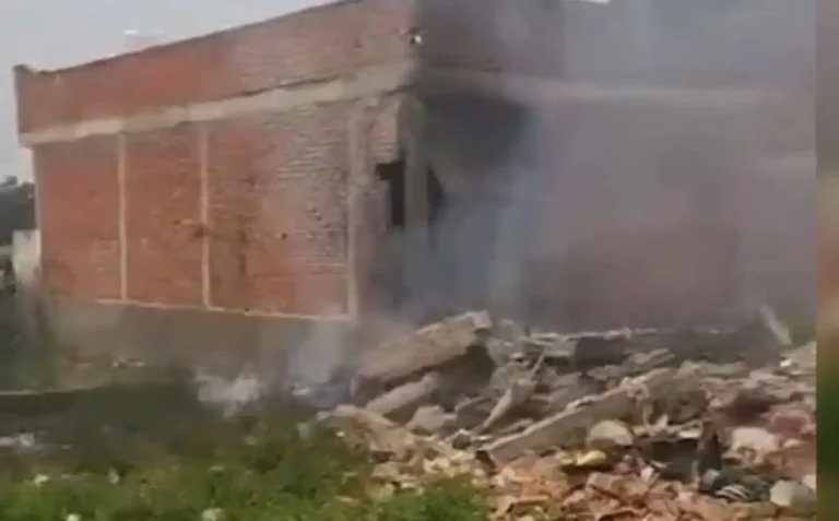 Lucknow Firecracker Factory Blast Kills 2, Injures 3