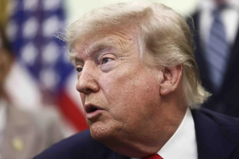 Trump announces Iran deal to end war will be signed on Sunday