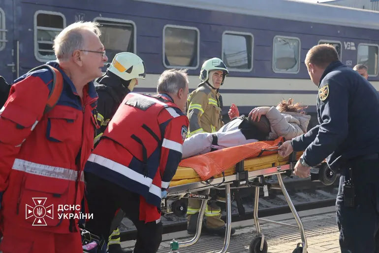 Russian strikes on Dnipro train station and other Ukrainian cities kill at least 19